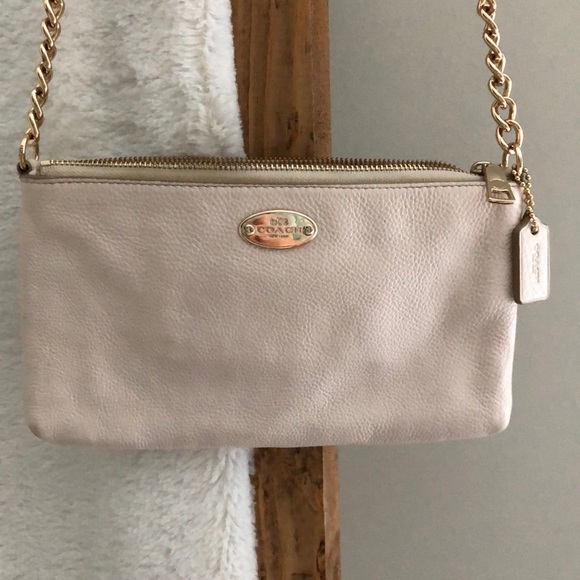 Ivory Coach Crossbody - Picture 3 of 8